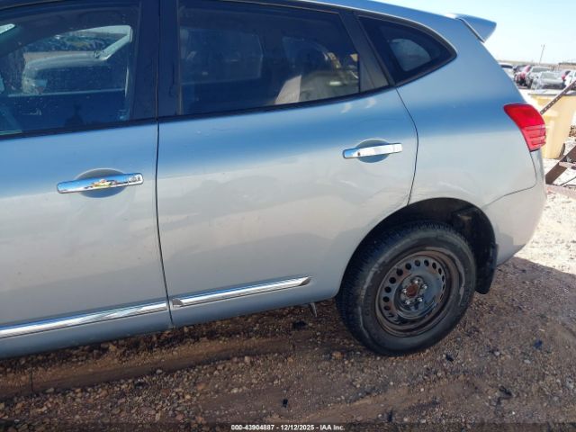 Nissan Rogue S Image 13