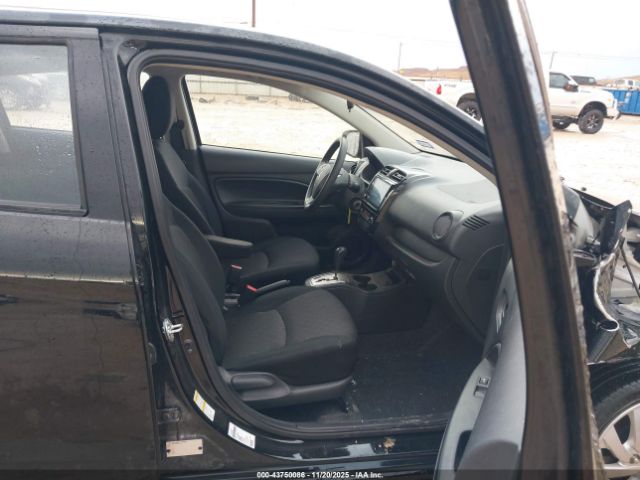 Mitsubishi Mirage Le Image 4