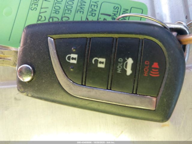 Toyota Camry Se Image 16