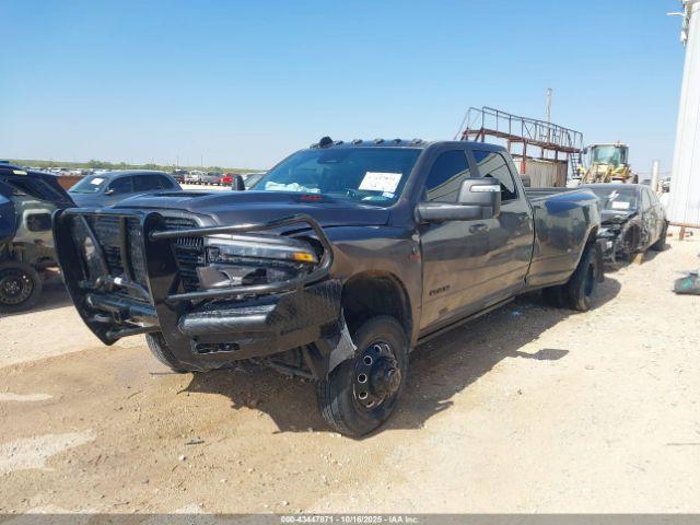 Ram 3500 Laramie  4x4 8' Box Image 13