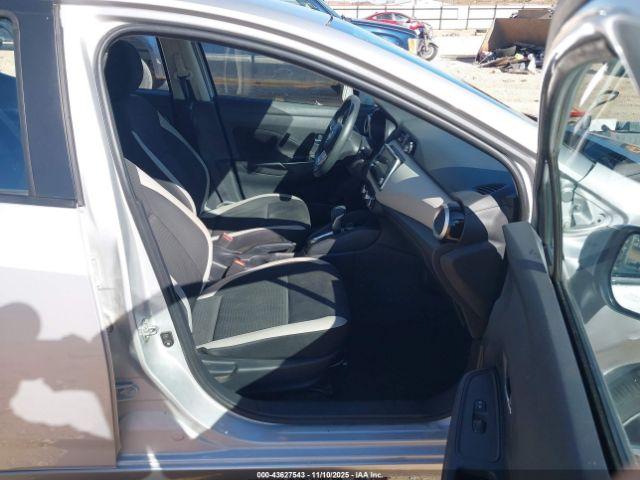 Nissan Versa Sv Xtronic Cvt Image 2