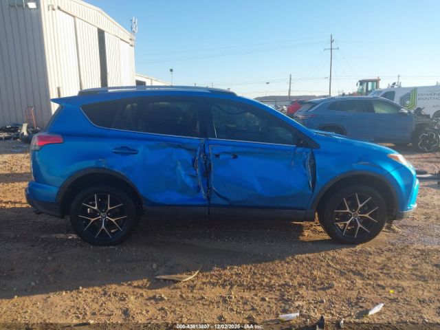 Toyota RAV4 Se Image 15