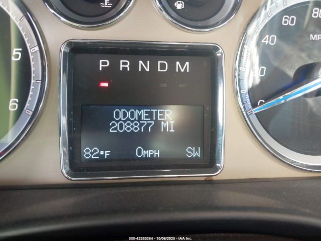 Cadillac Escalade Platinum Edition Image 19