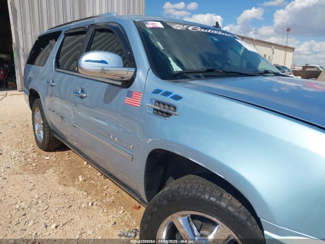 Cadillac Escalade Platinum Edition Image 4