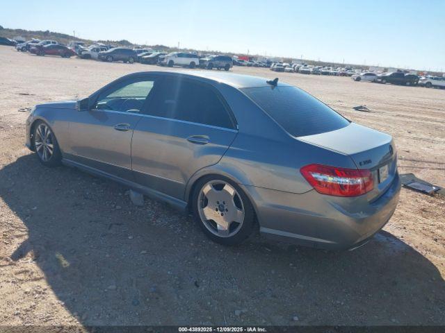 Mercedes-Benz E-Class Image 8