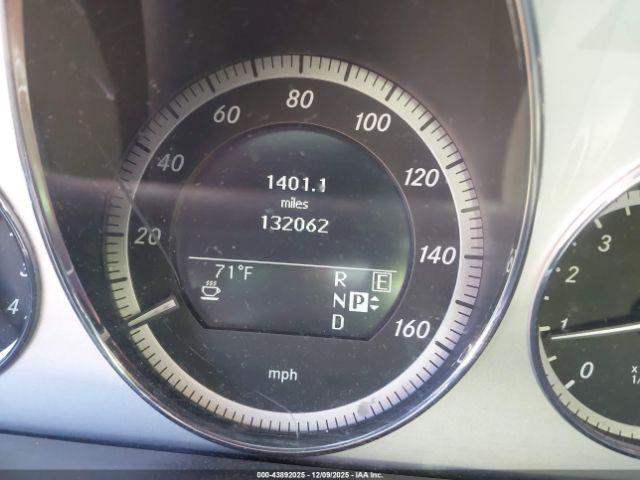 Mercedes-Benz E-Class Image 16