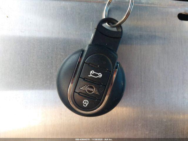 MINI Hardtop Cooper Image 8