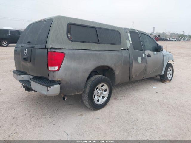 Nissan Titan Xe Image 10