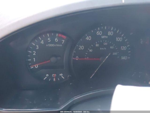 Nissan Titan Xe Image 17