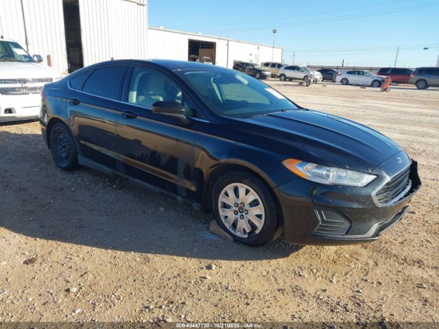 Ford Fusion S Image 1