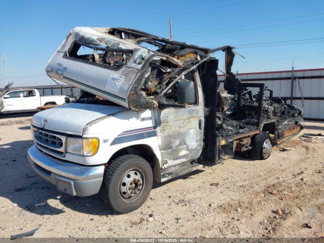 Ford Econoline E350 Cutaway Van Image 7