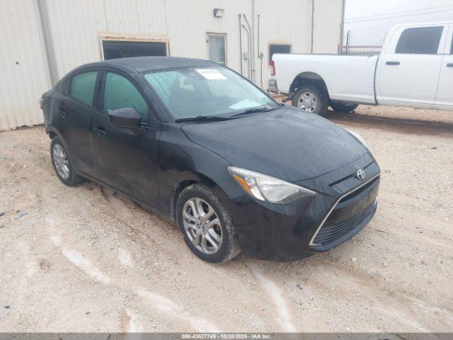  Salvage Toyota Yaris