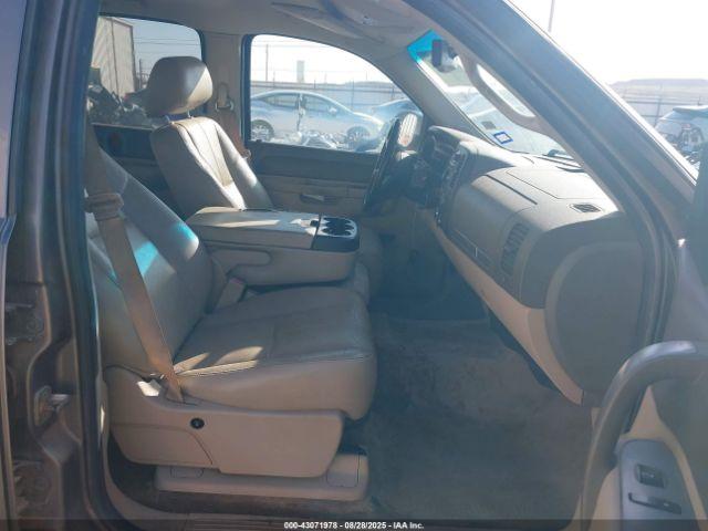 Chevrolet Silverado 1500 Lt Image 19