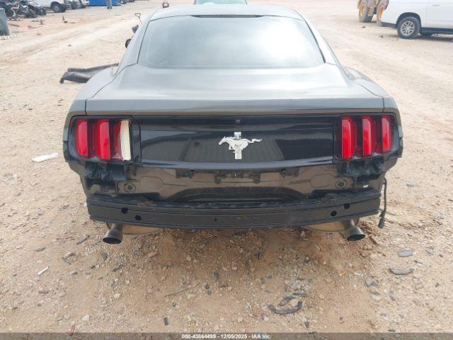 Ford Mustang V6 Image 4