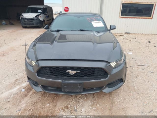 Ford Mustang V6 Image 13