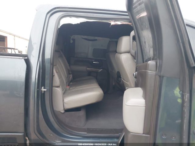 Chevrolet Silverado 2500 4wd  Standard Bed Ltz Image 17