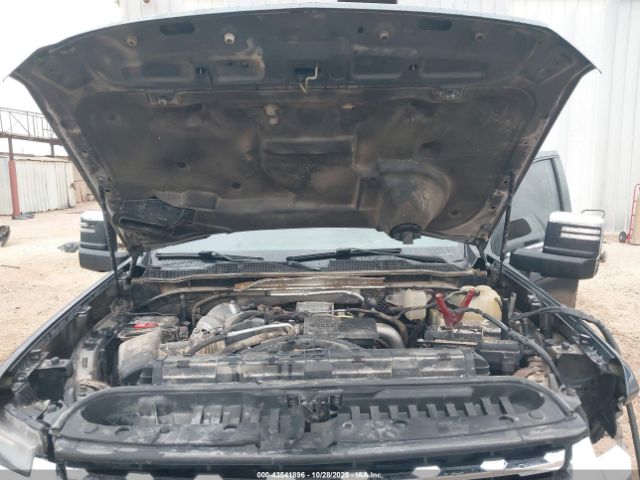Chevrolet Silverado 2500 4wd  Standard Bed Ltz Image 18