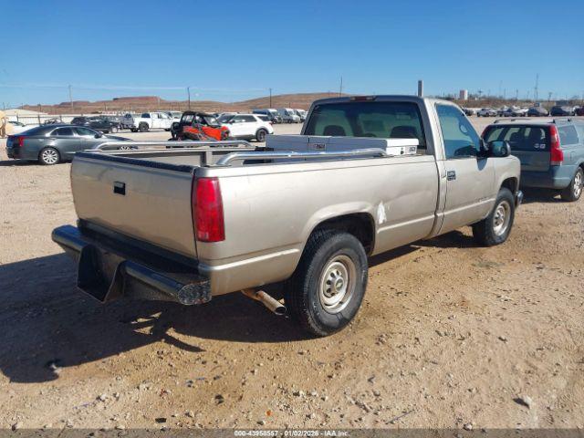 Chevrolet C2500 Image 10