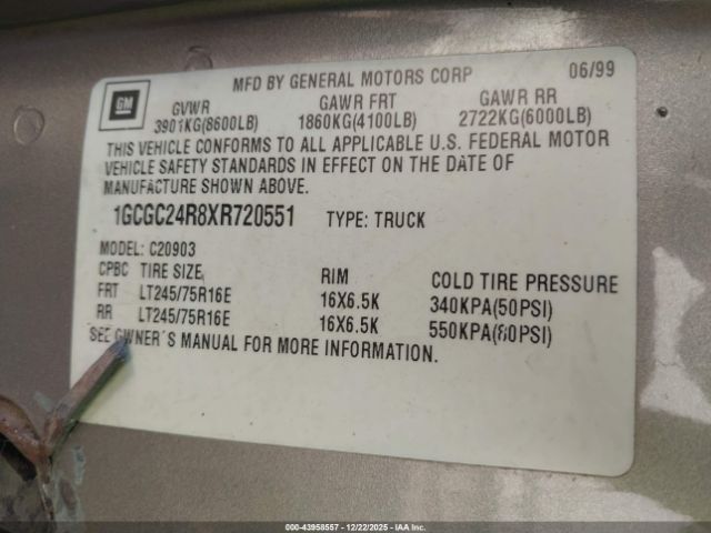 Chevrolet C2500 Image 3