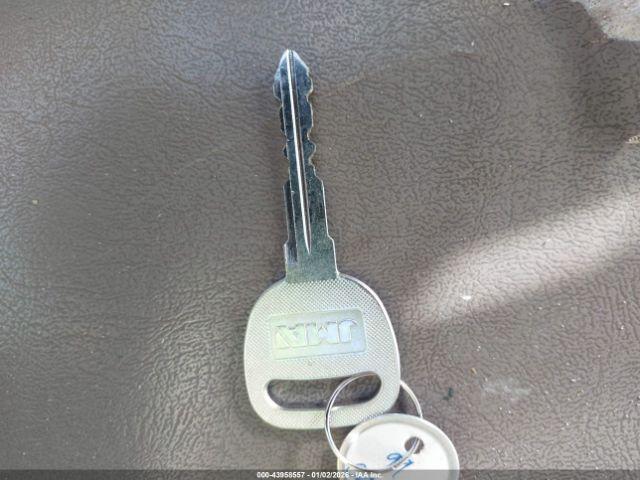 Chevrolet C2500 Image 6