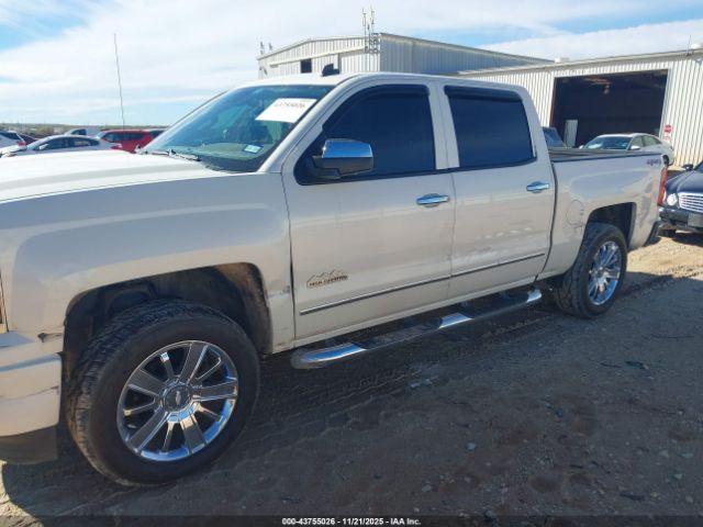 Chevrolet Silverado 1500 High Country Image 10