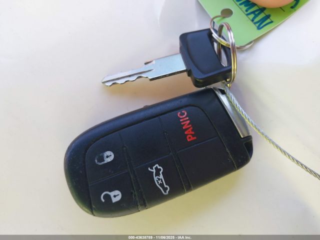 Dodge Challenger Sxt Image 10