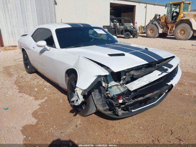 Dodge Challenger Sxt Image 16