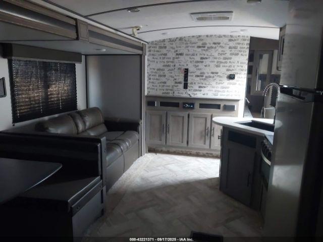 Keystone Springdale Image 7