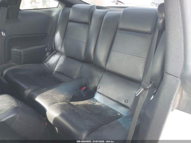 Ford Mustang Image 6