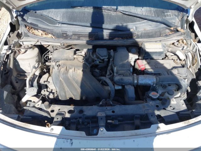 Nissan Versa Image 9