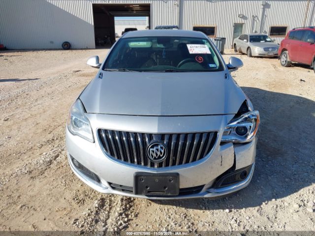 Buick Regal Turbo Sport Touring Image 16