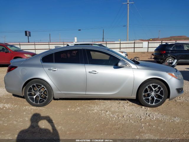 Buick Regal Turbo Sport Touring Image 13