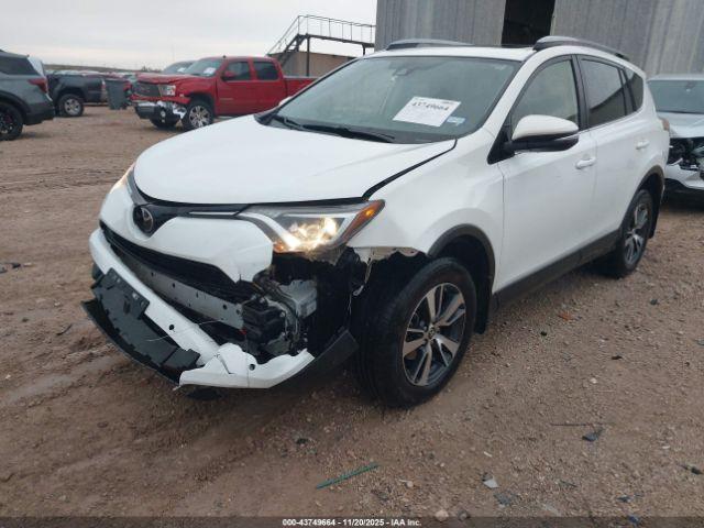 Toyota RAV4 Xle Image 12