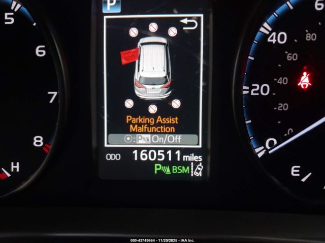 Toyota RAV4 Xle Image 8