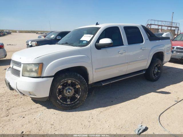 Chevrolet Avalanche 1500 Lt2 Image 6