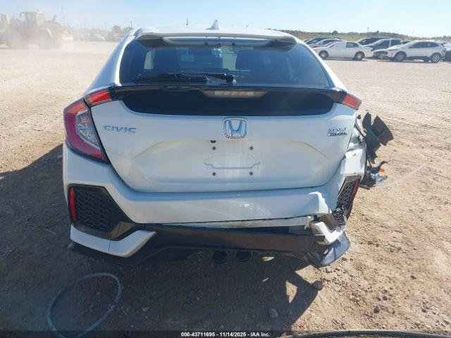 Honda Civic Sport Touring Image 4