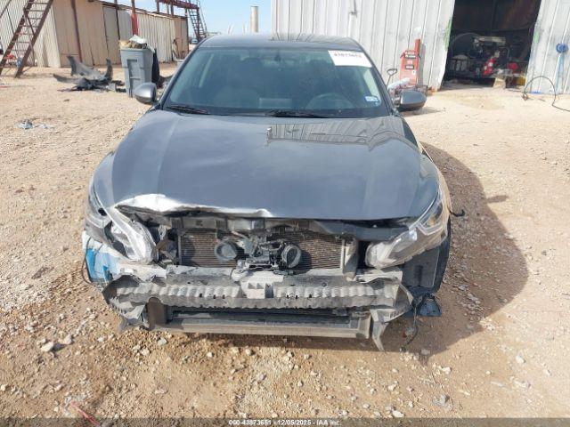 Nissan Altima 2.5 S Image 7