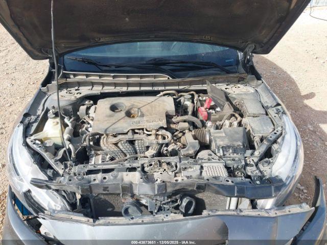 Nissan Altima 2.5 S Image 10