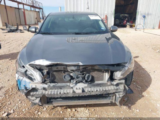 Nissan Altima 2.5 S Image 17