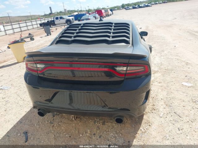 Dodge Charger Image 8